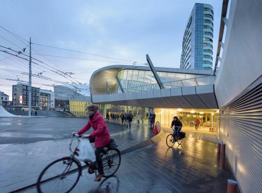 Fietsen naar station